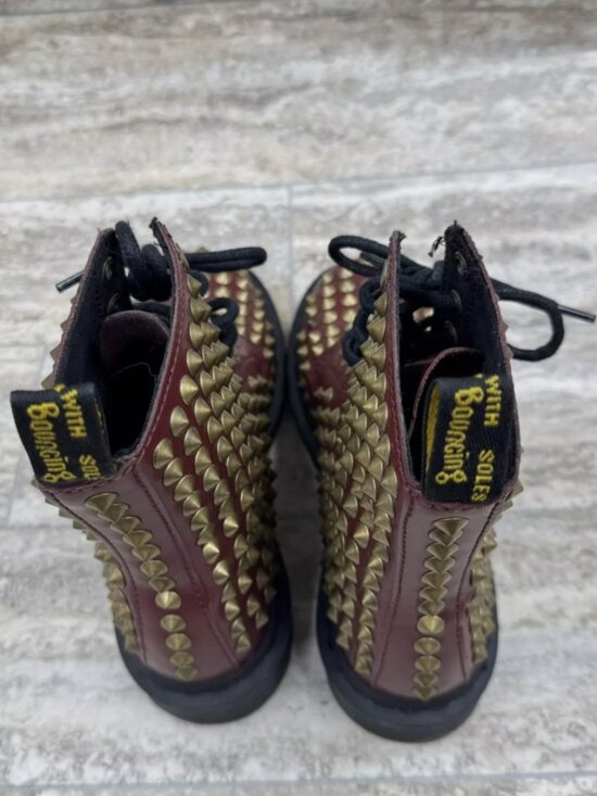 BNWOT Doc Martens Studded Burgundy Combat Boots, W 7 - M 6